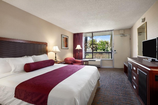 Ramada by Wyndham Sunnyvale/Silicon Valley image 3